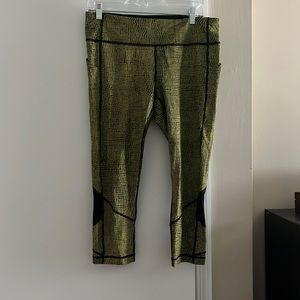 Lululemon Mid-Rise Tight